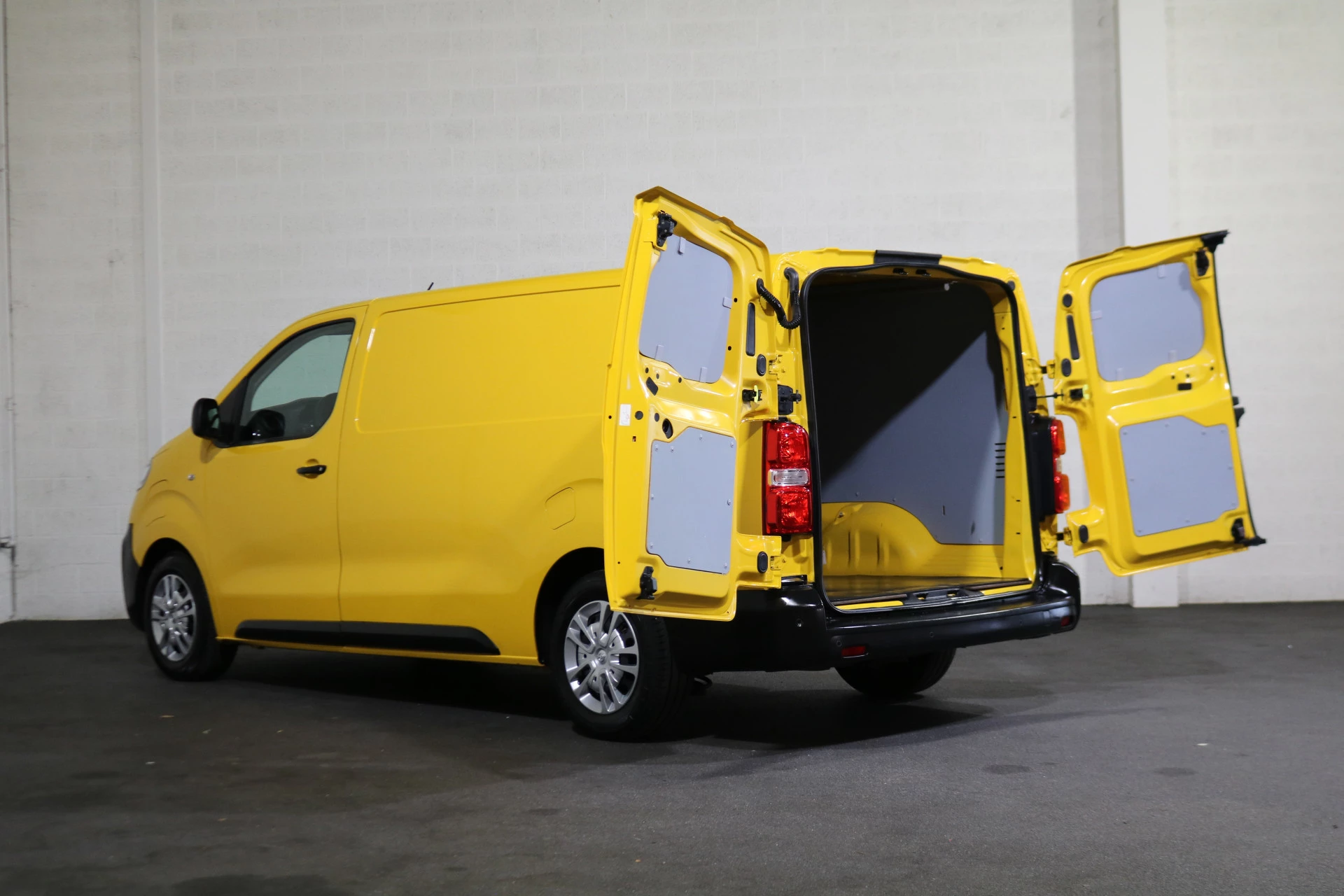 Hoofdafbeelding Opel Vivaro-e