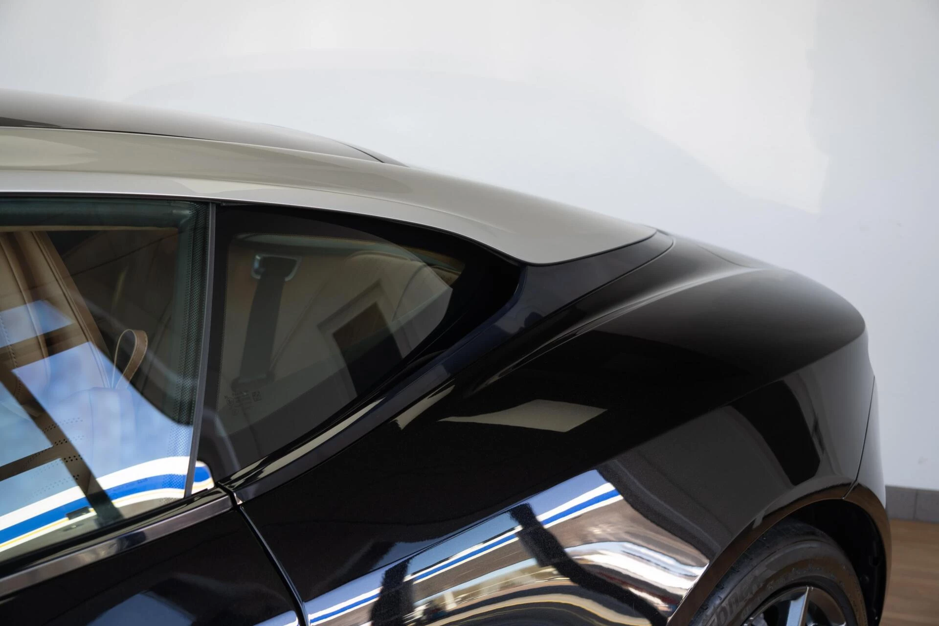 Hoofdafbeelding Aston Martin DB11
