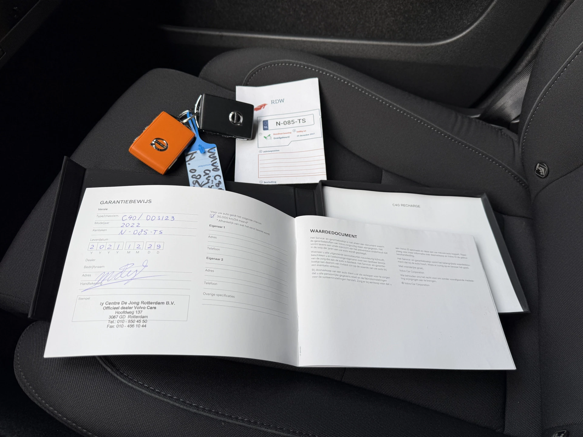 Hoofdafbeelding Volvo C40