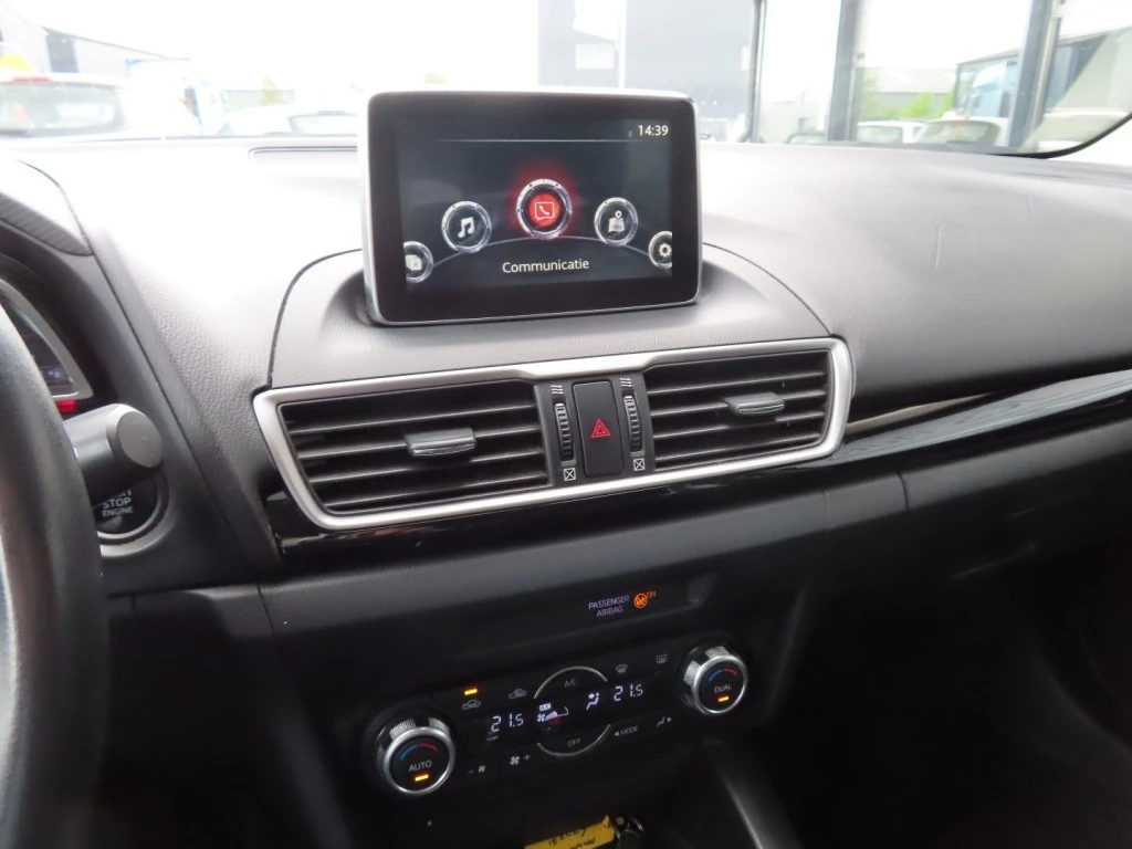 Hoofdafbeelding Mazda 3