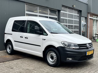 Volkswagen Caddy 2.0 TDI L1H1 Airco Cruise controle Schuifdeur Trekhaak 1400kg trekgewicht Telefoonverbinding Parkeersensoren achter 1e eigenaar 2-Persoons Euro 6