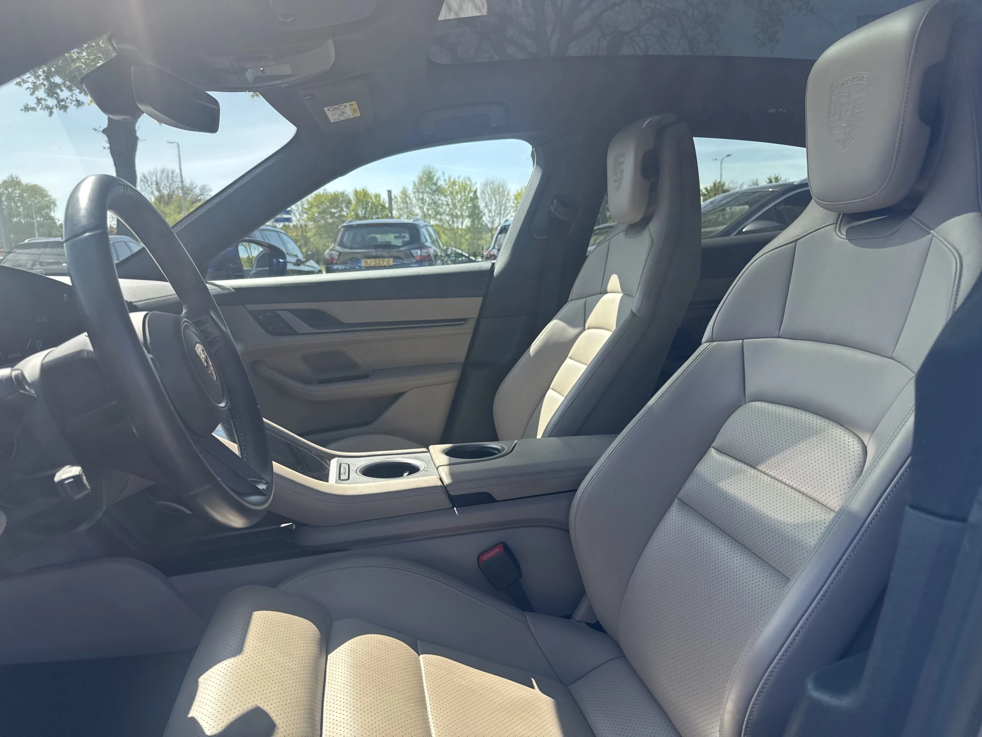 Hoofdafbeelding Porsche Taycan
