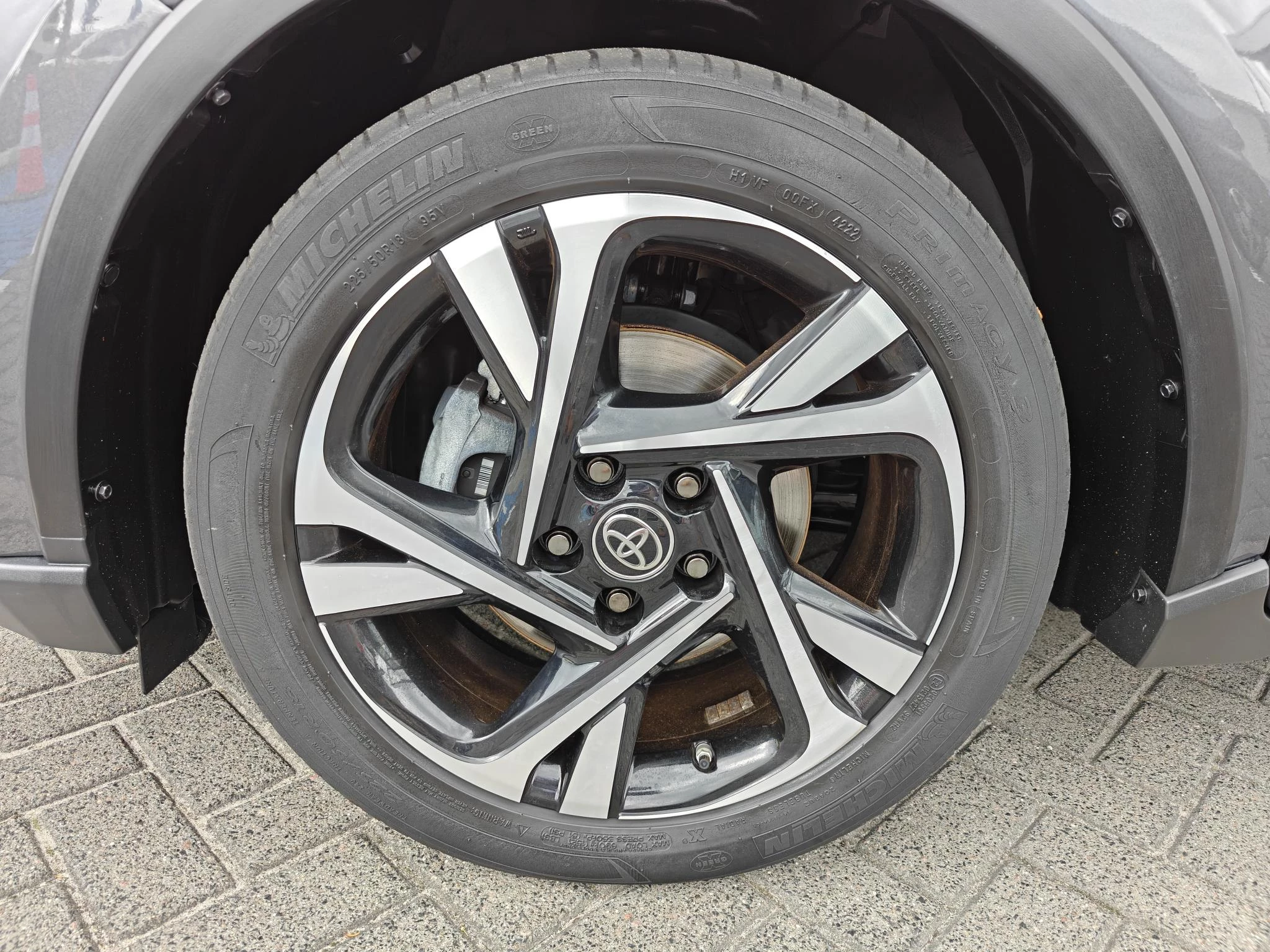 Hoofdafbeelding Toyota C-HR