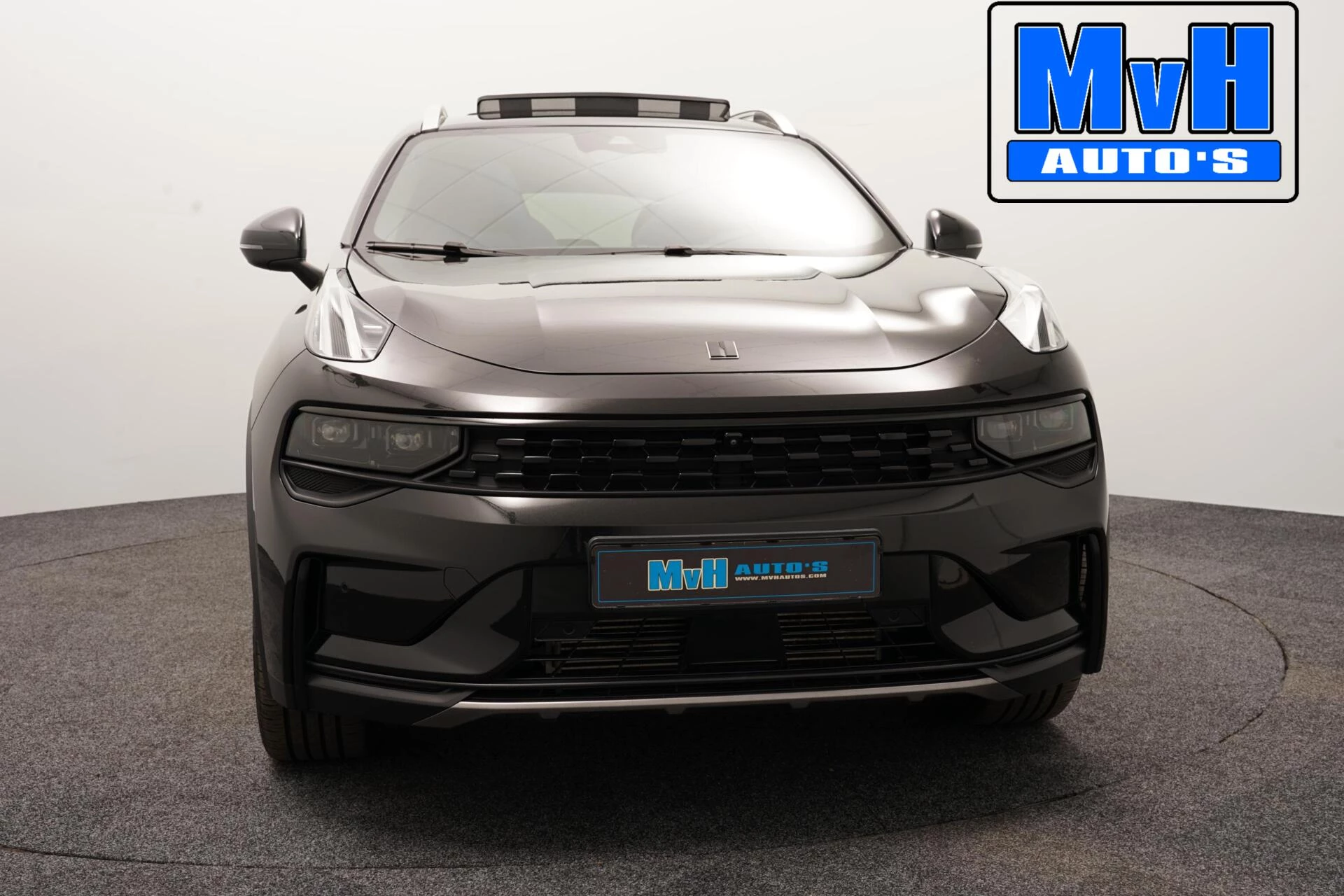 Hoofdafbeelding Lynk & Co 01