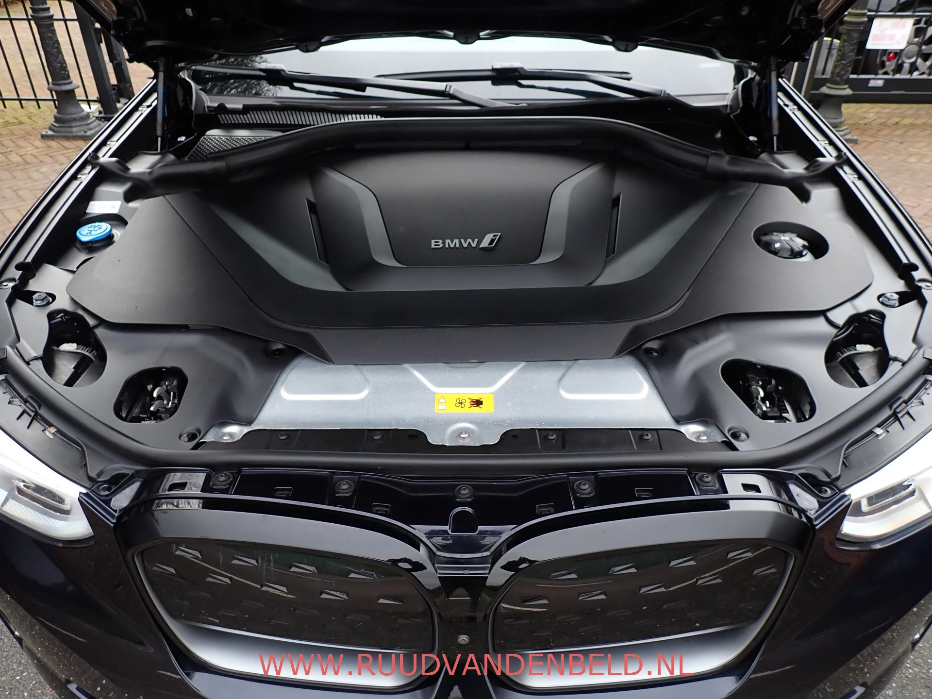 Hoofdafbeelding BMW iX3
