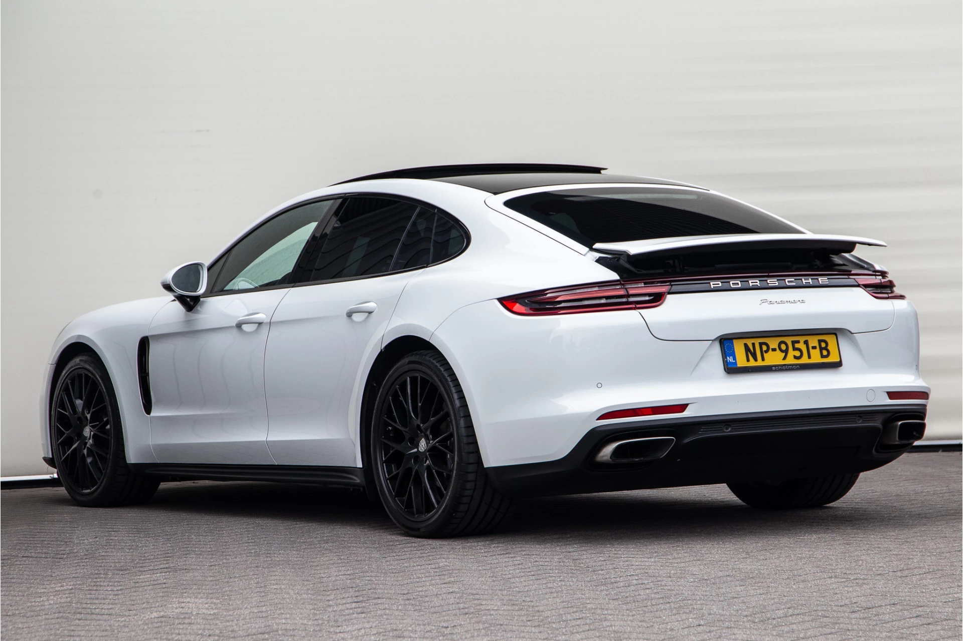 Hoofdafbeelding Porsche Panamera