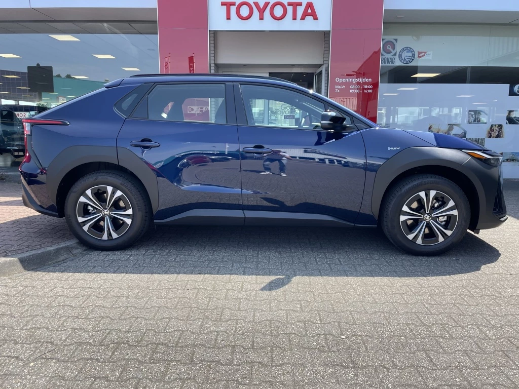 Hoofdafbeelding Toyota bZ4X