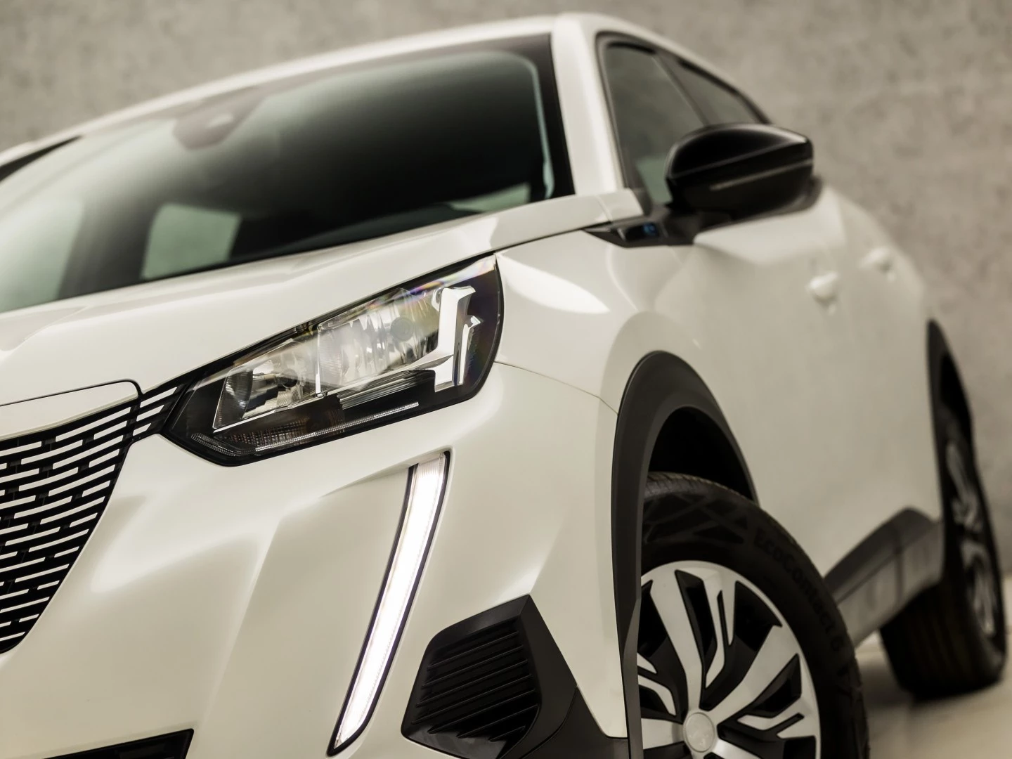 Hoofdafbeelding Peugeot e-2008