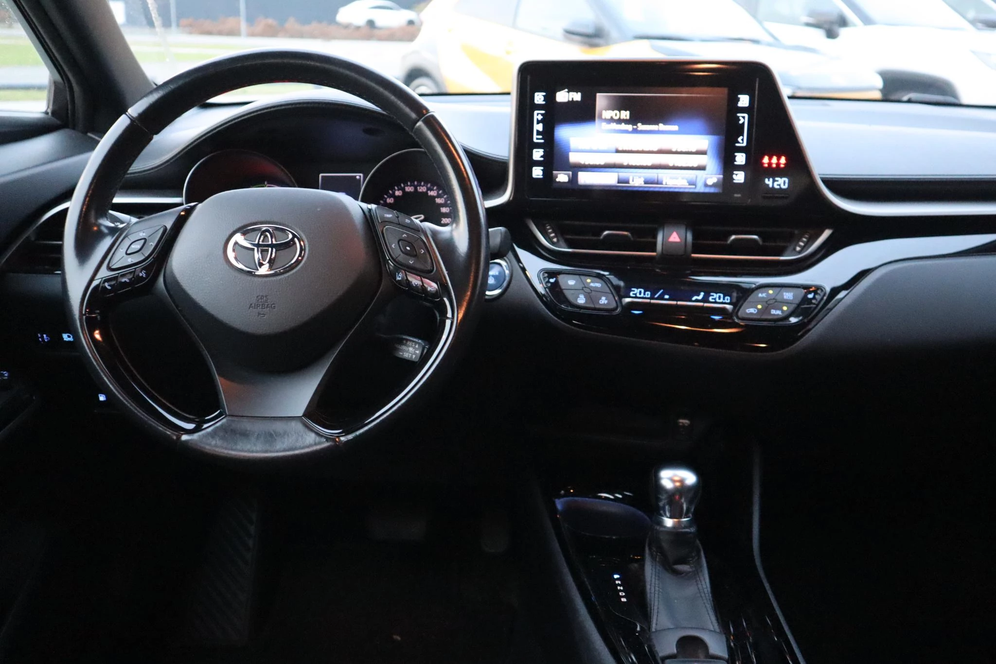 Hoofdafbeelding Toyota C-HR