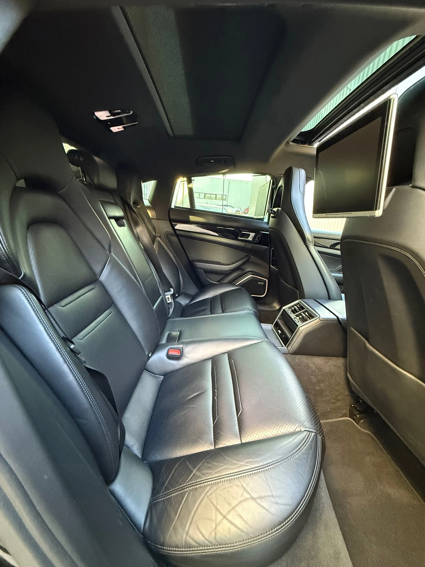 Hoofdafbeelding Porsche Panamera