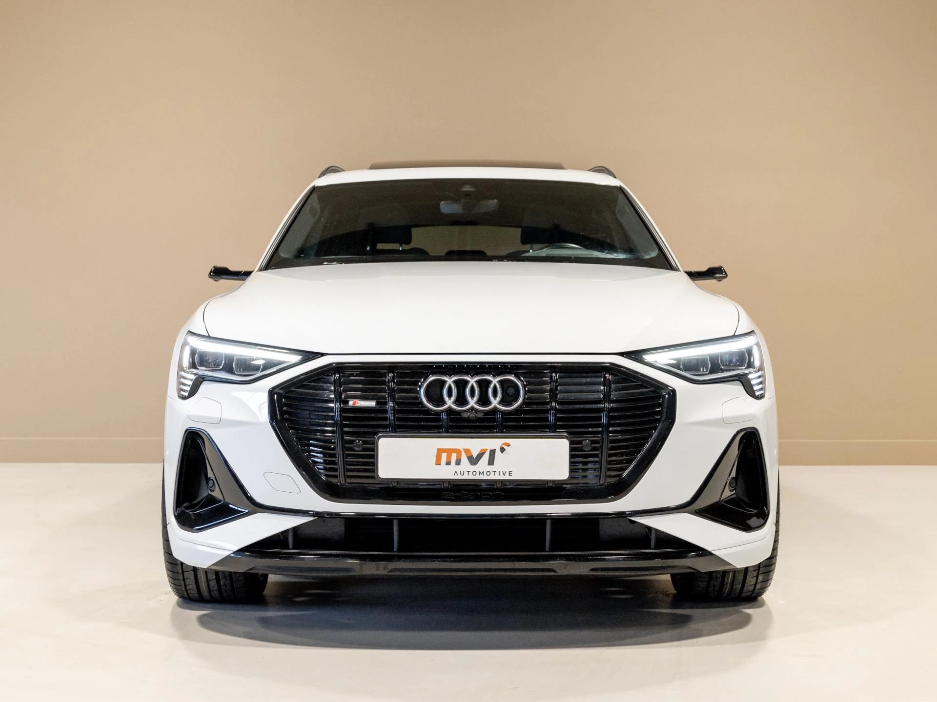 Hoofdafbeelding Audi e-tron