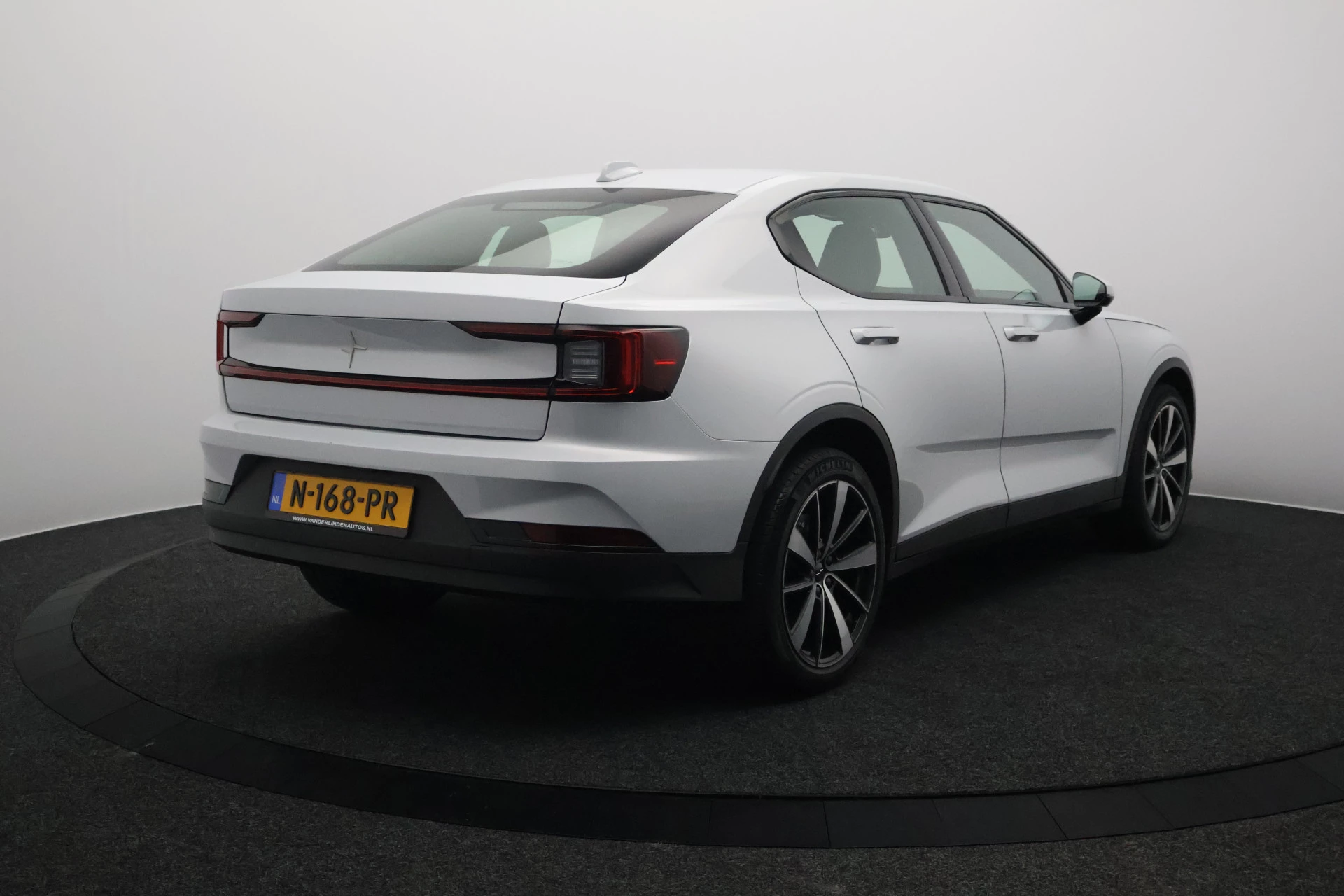 Hoofdafbeelding Polestar 2