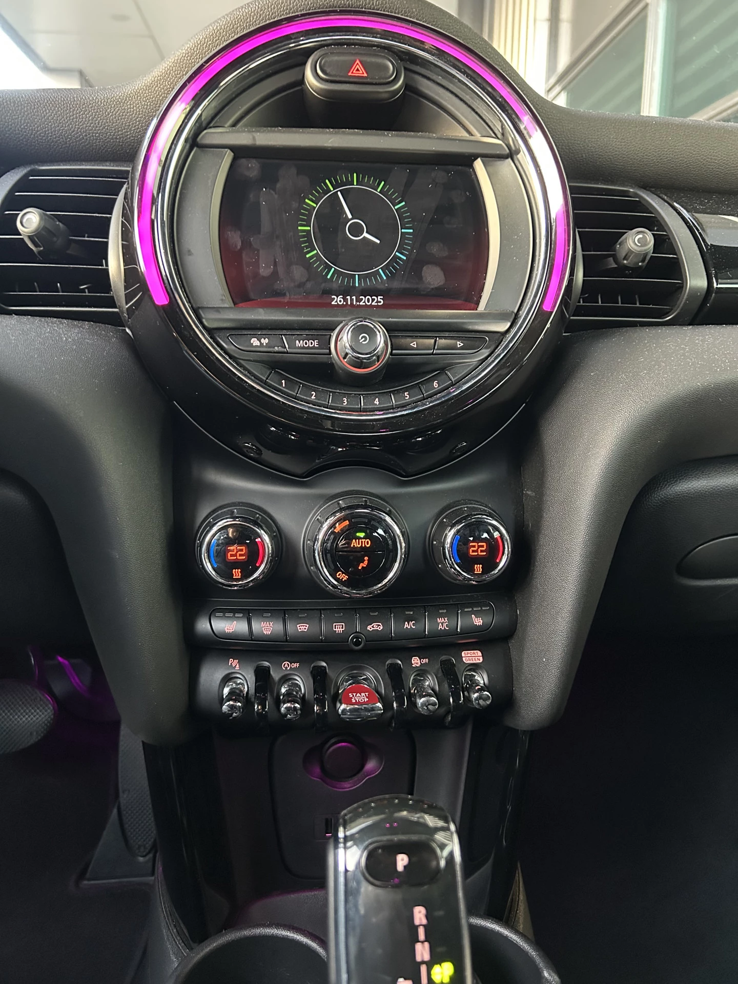 Hoofdafbeelding MINI One