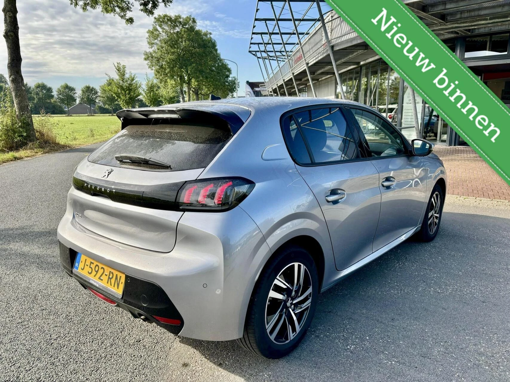 Hoofdafbeelding Peugeot 208
