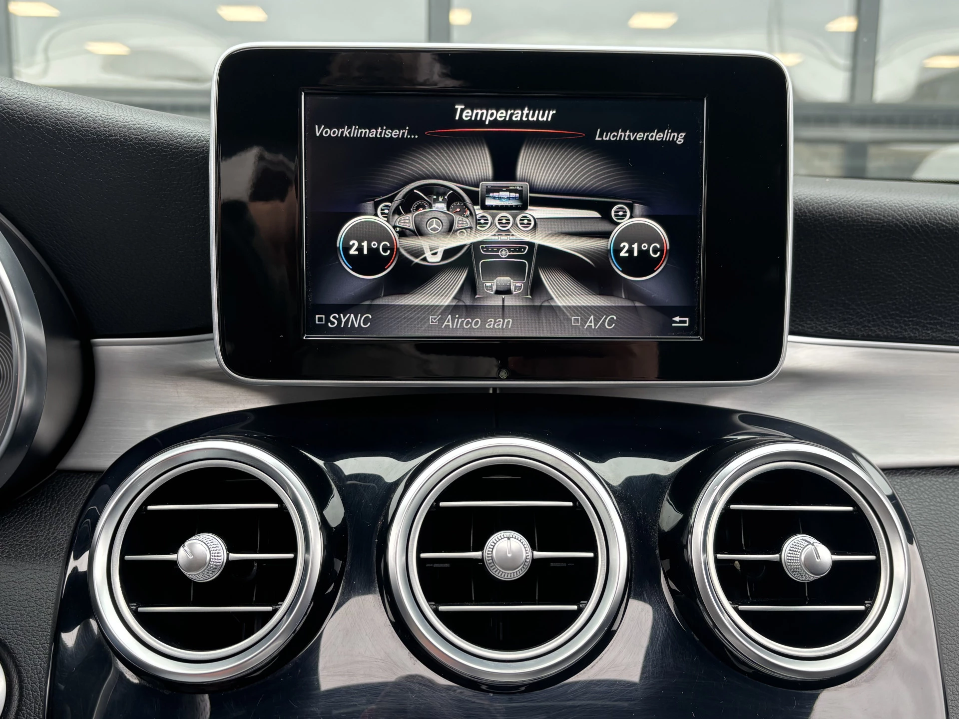 Hoofdafbeelding Mercedes-Benz GLC
