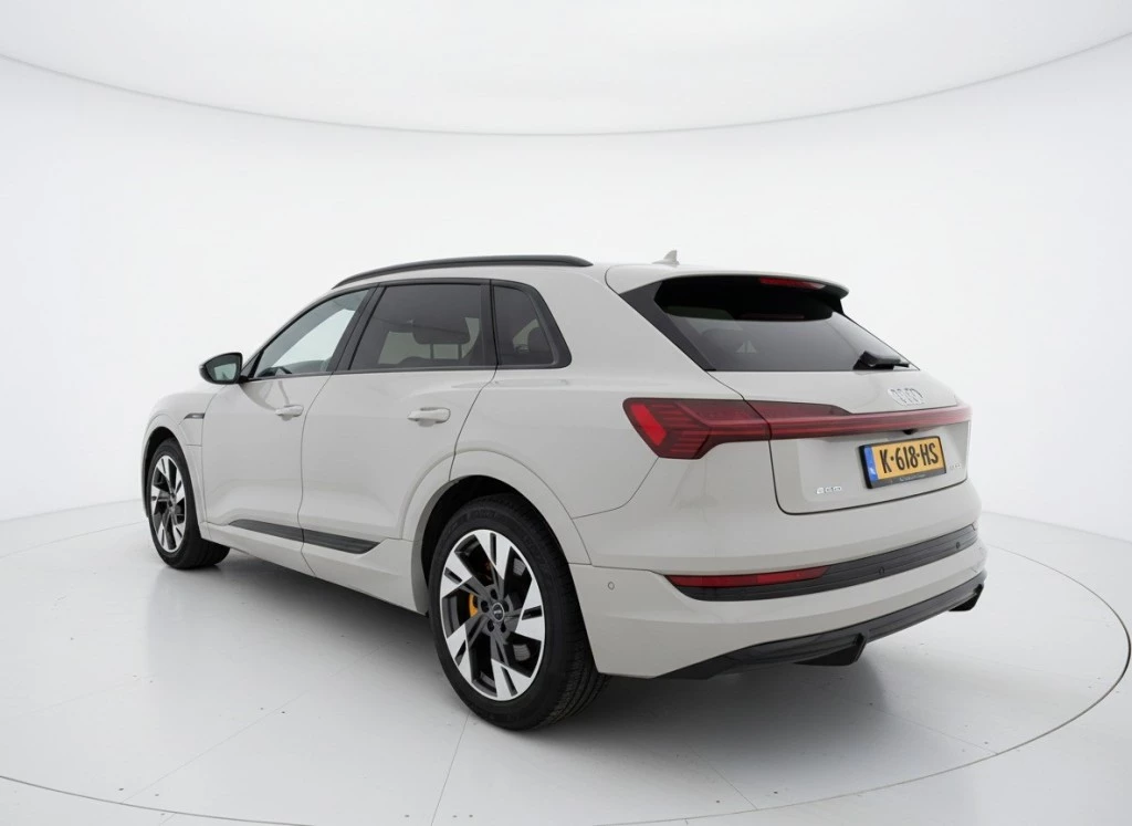 Hoofdafbeelding Audi e-tron