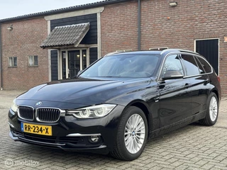 BMW 3-serie Touring 320i High Executive Leder Sport Navi Prof Automaat