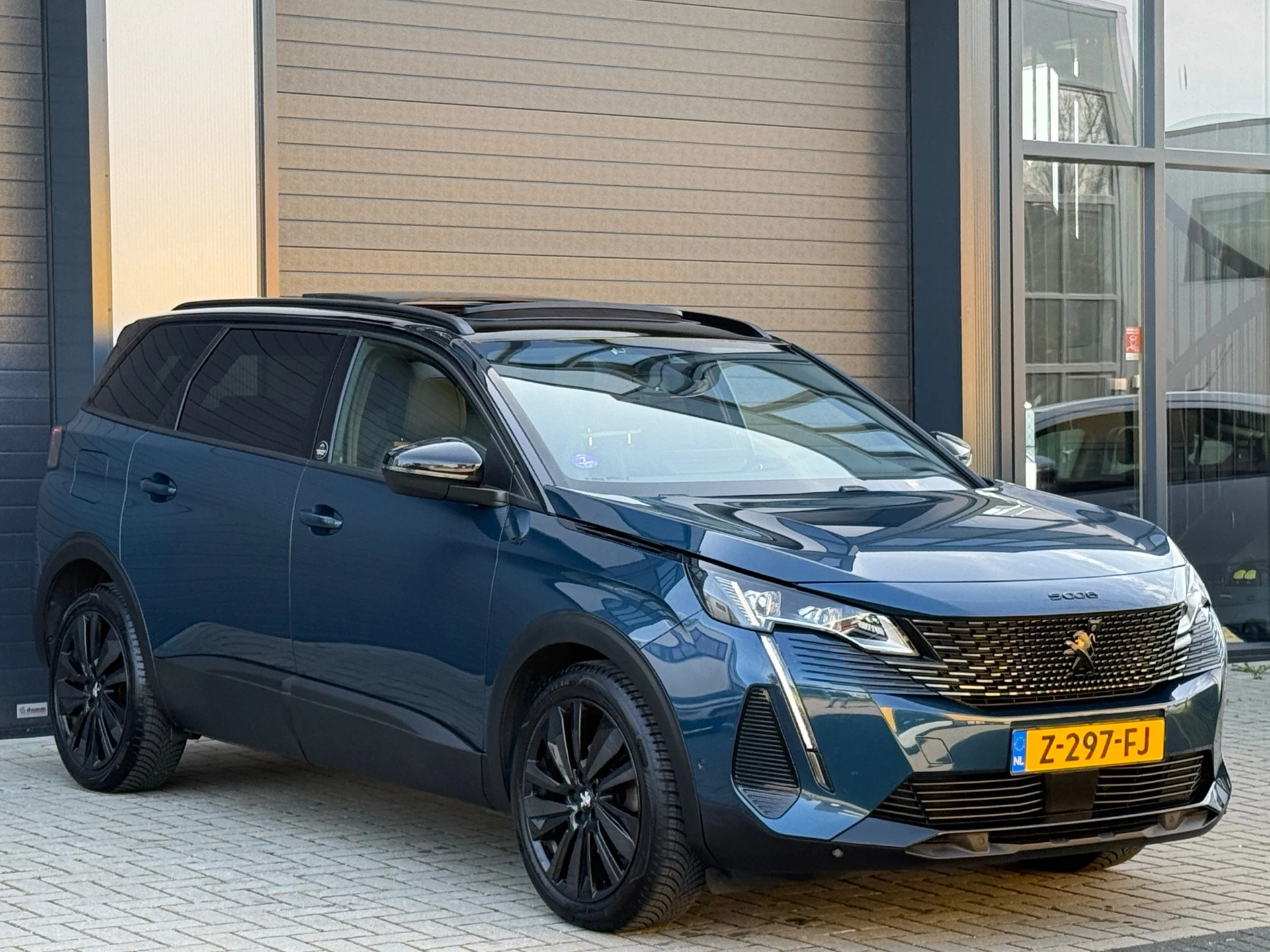 Hoofdafbeelding Peugeot 5008