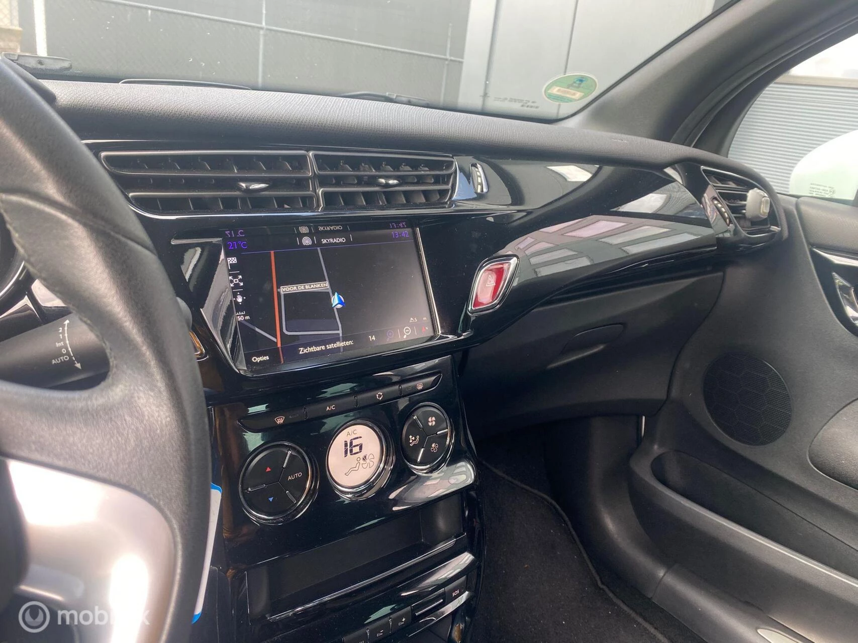 Hoofdafbeelding DS DS 3