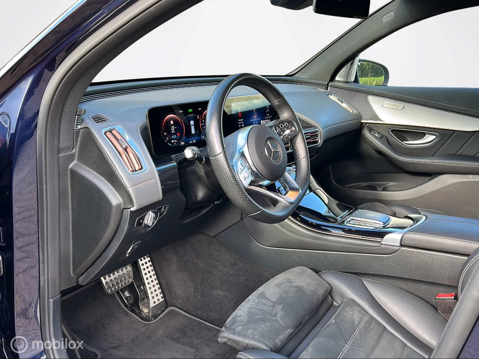 Hoofdafbeelding Mercedes-Benz EQC