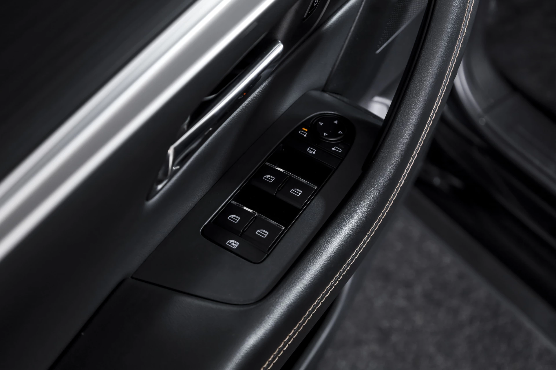 Hoofdafbeelding Mazda CX-80