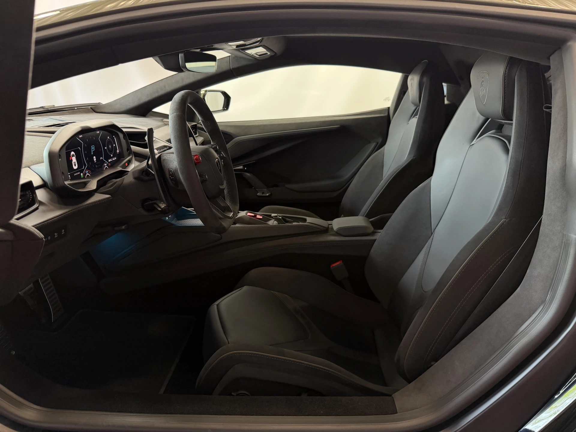 Hoofdafbeelding Lamborghini Revuelto
