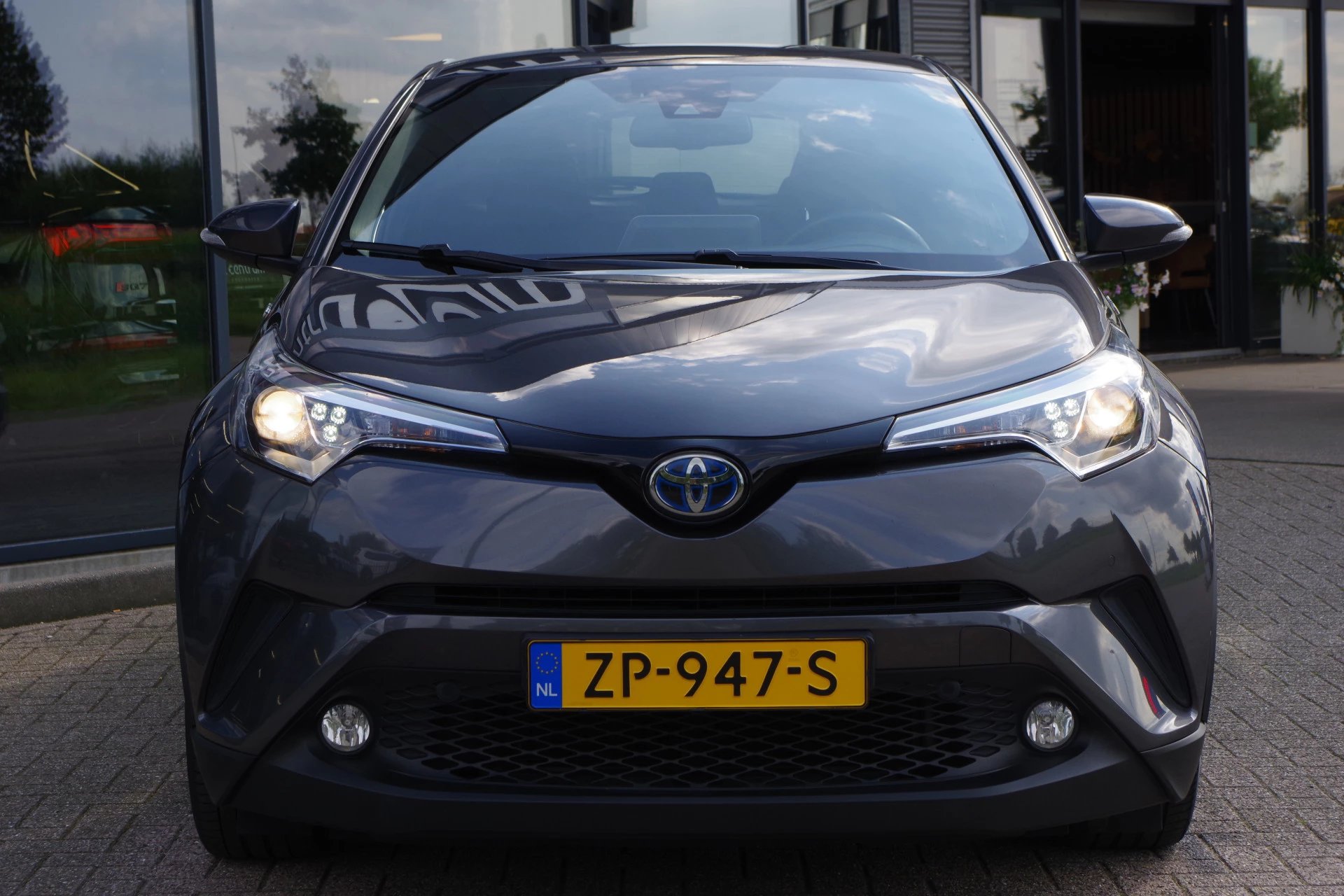 Hoofdafbeelding Toyota C-HR