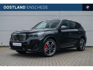 BMW iX1 xDrive30 M Sport / Panoramadak / Adaptieve LED / M Adaptief onderstel / Sportstoelen / Comfort Access / Parking Assistant / Stuurverwarming