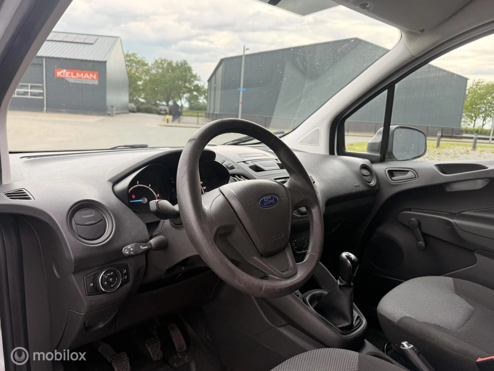 Hoofdafbeelding Ford Transit Courier