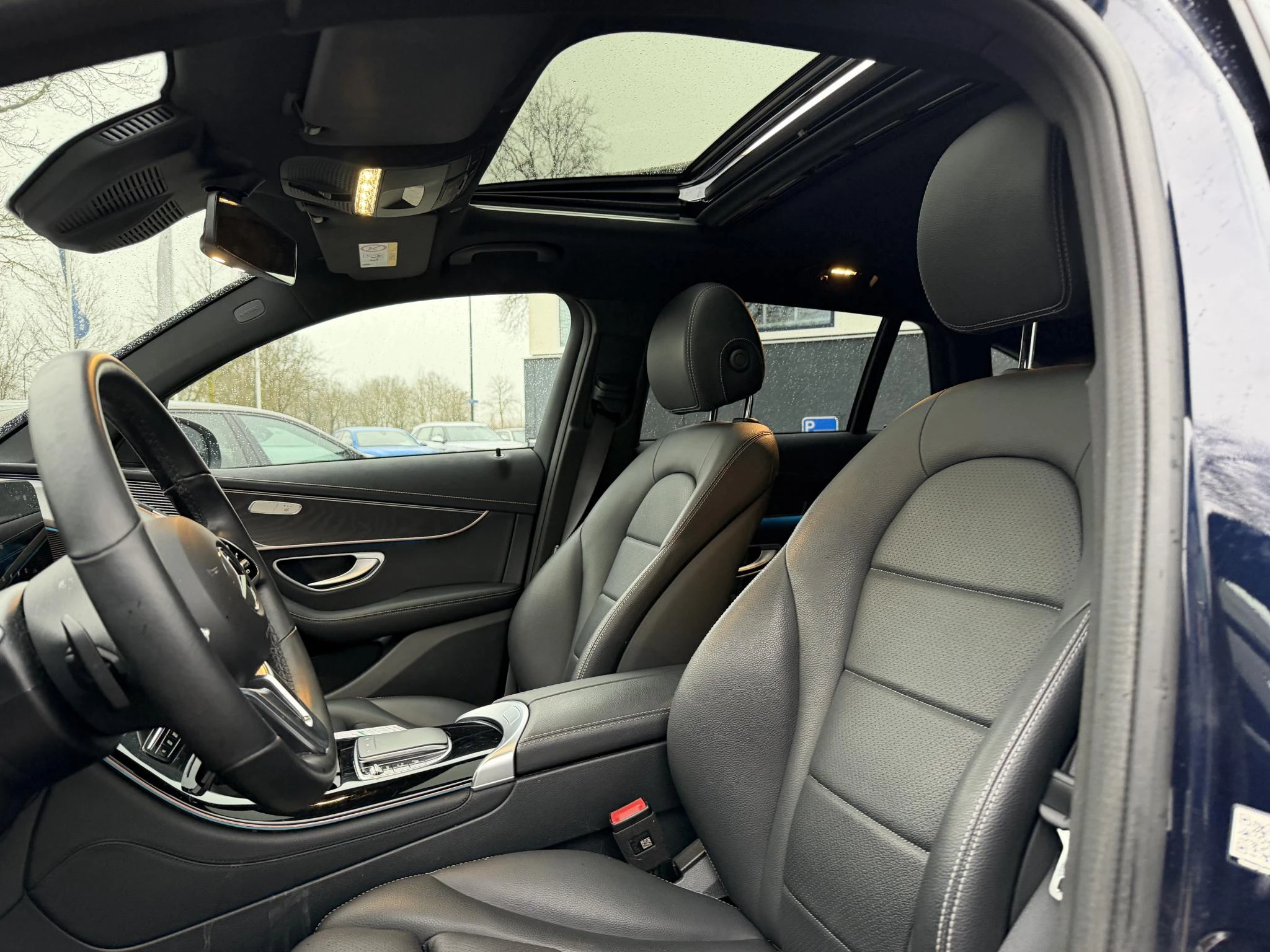 Hoofdafbeelding Mercedes-Benz EQC