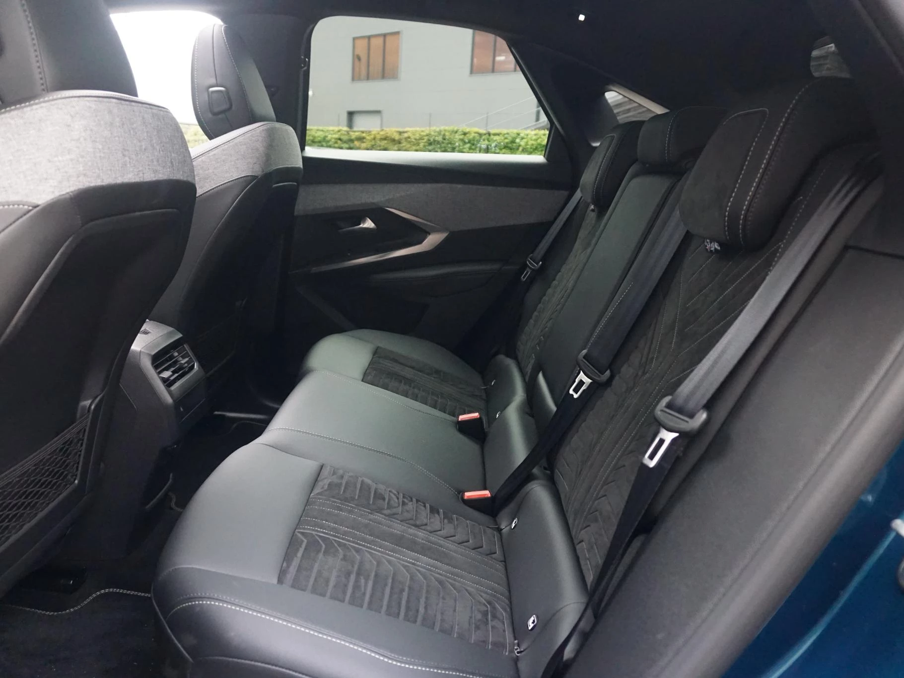 Hoofdafbeelding Peugeot e-3008