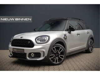 MINI Countryman Mini 1.5 Cooper S E ALL4 | JCW | Panoramadak | Stoelverwarming | Harman Kardon | Head-Up Display | John Cooper Works | Camera | Apple Carplay | Parkeersensoren | Keyless |