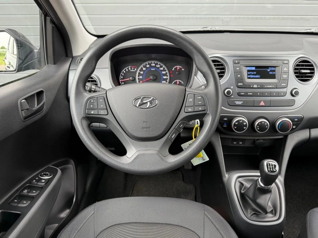 Hoofdafbeelding Hyundai i10