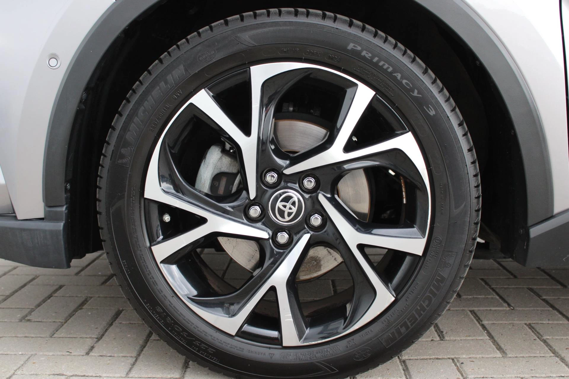 Hoofdafbeelding Toyota C-HR