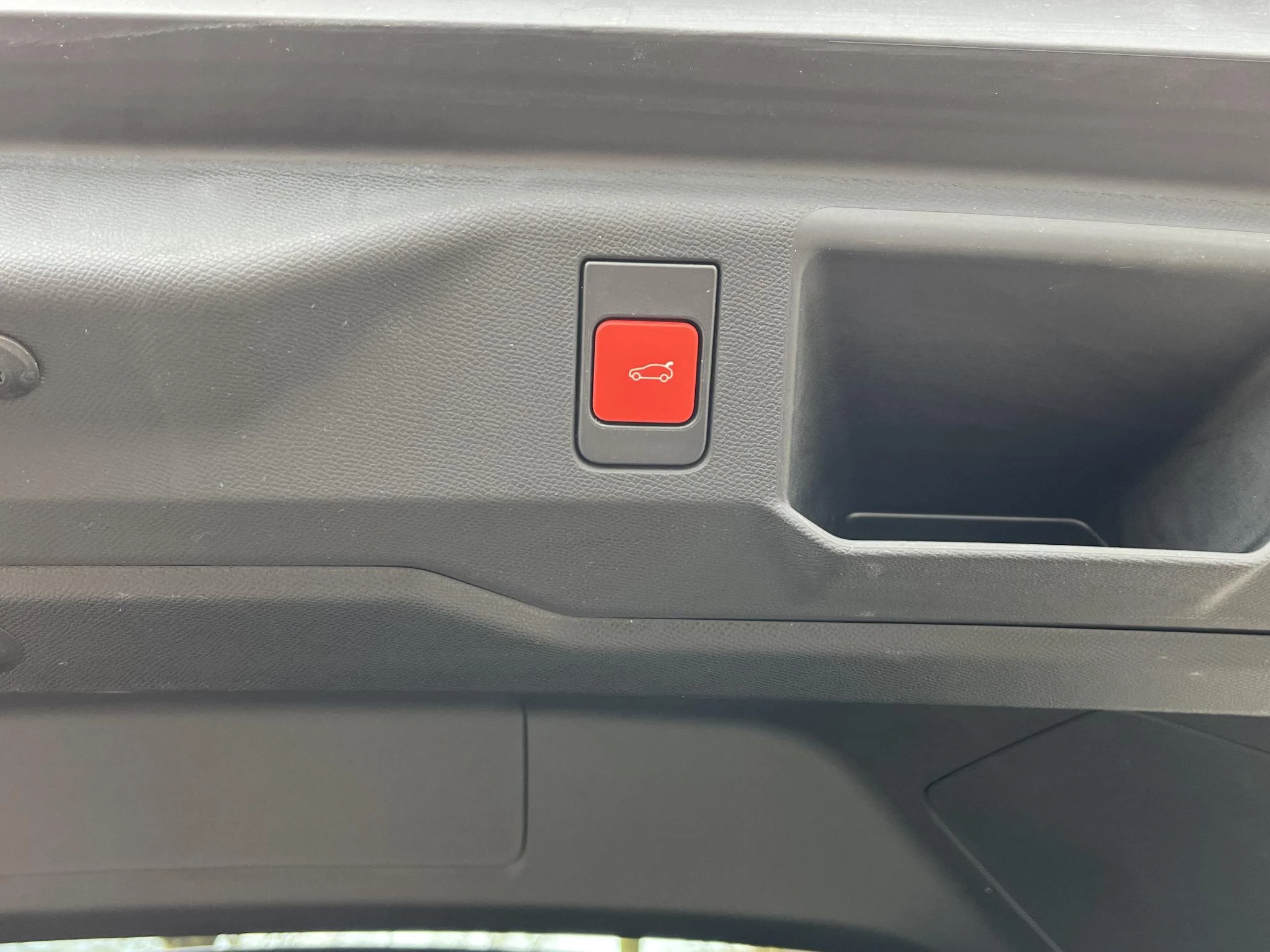 Hoofdafbeelding Peugeot e-5008