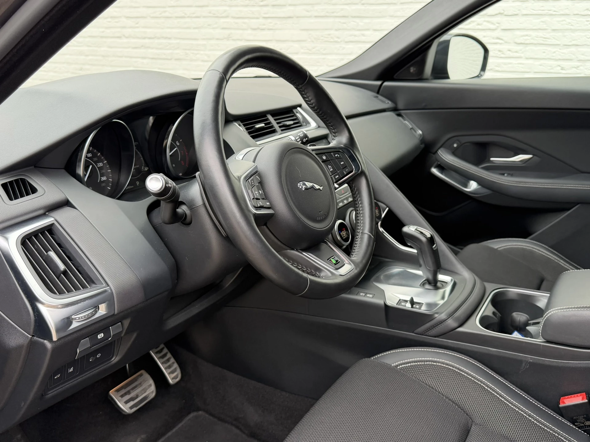 Hoofdafbeelding Jaguar E-PACE