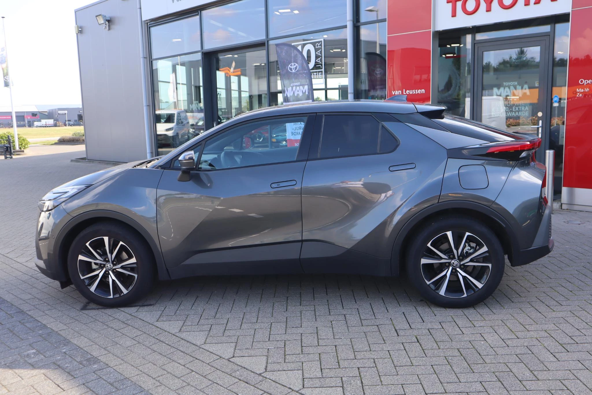 Hoofdafbeelding Toyota C-HR