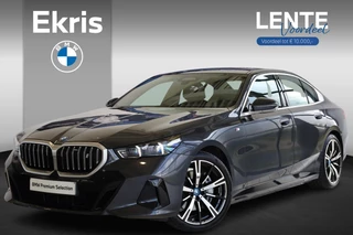 BMW i5 Sedan eDrive40 | M Sport | Glazen Panoramadak | Trekhaak Elektrisch | 20" M Sterspaak | Stuur & Stoelverwarming | Stoelventilatie | Harman Kardon | Active Cruise Control | Lentevoordeel