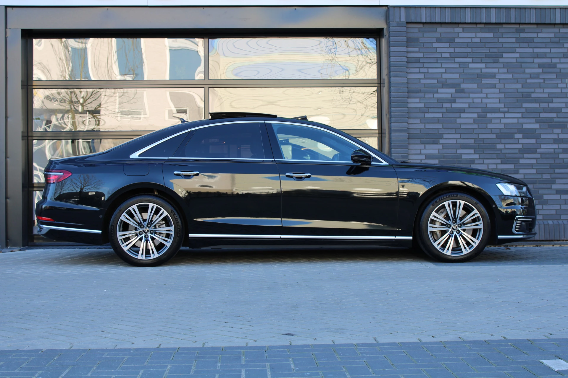 Hoofdafbeelding Audi A8