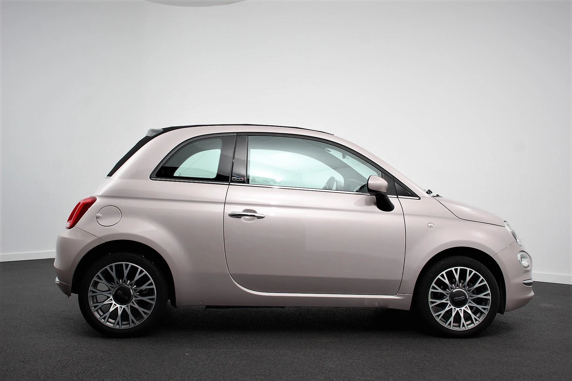 Hoofdafbeelding Fiat 500C