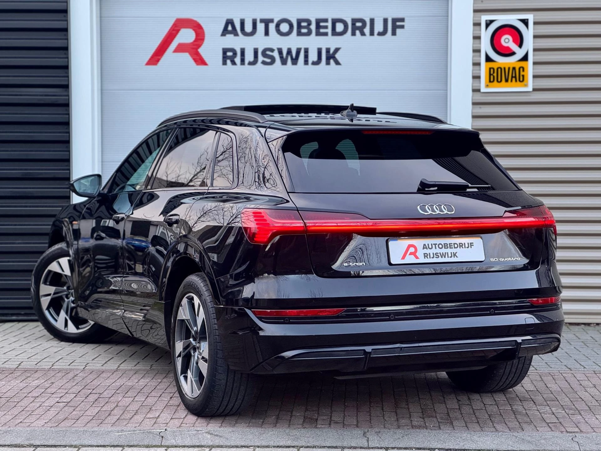 Hoofdafbeelding Audi e-tron
