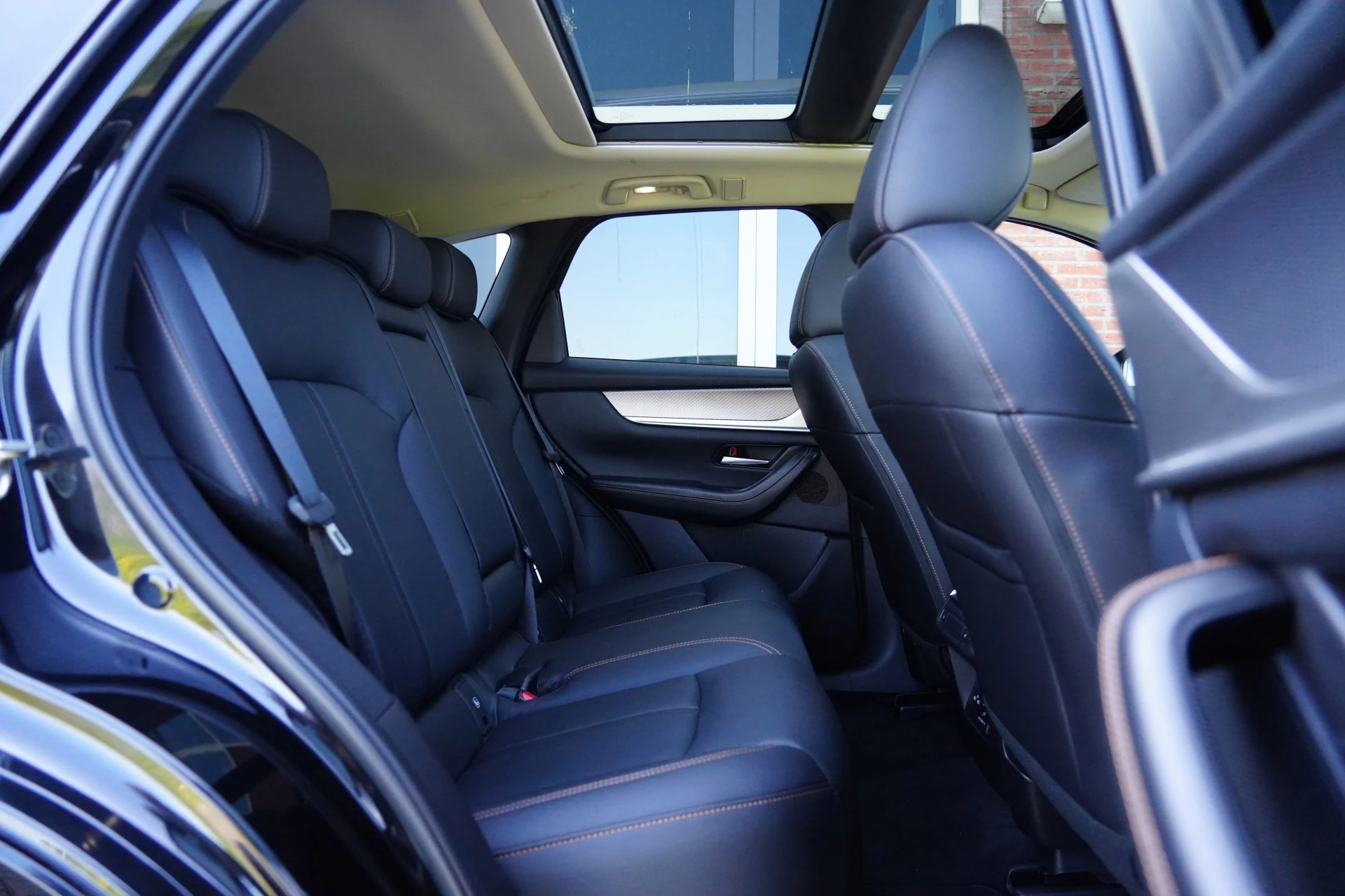 Hoofdafbeelding Mazda CX-60