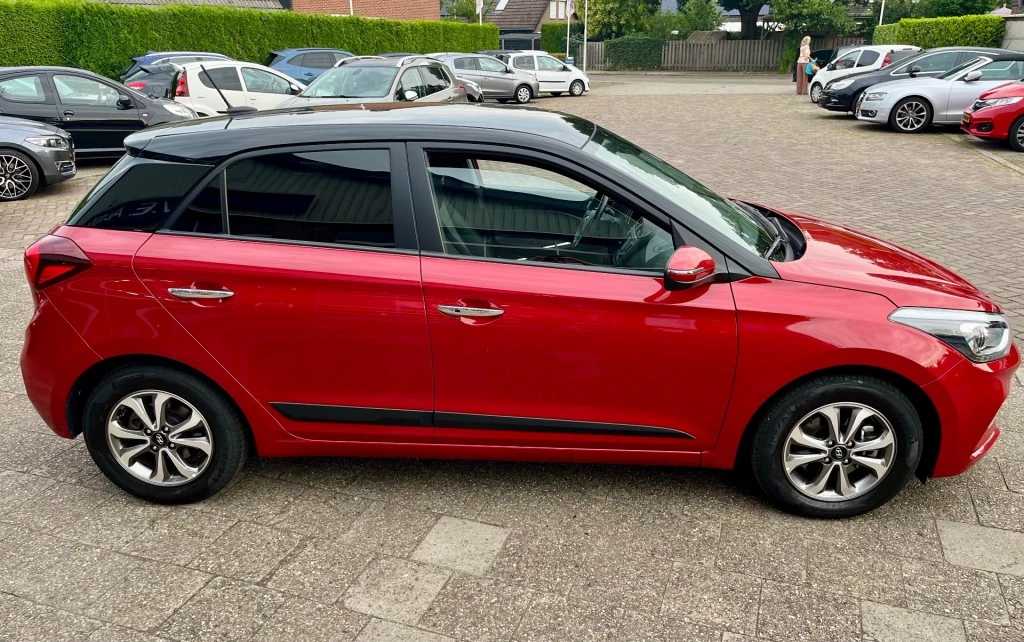 Hoofdafbeelding Hyundai i20