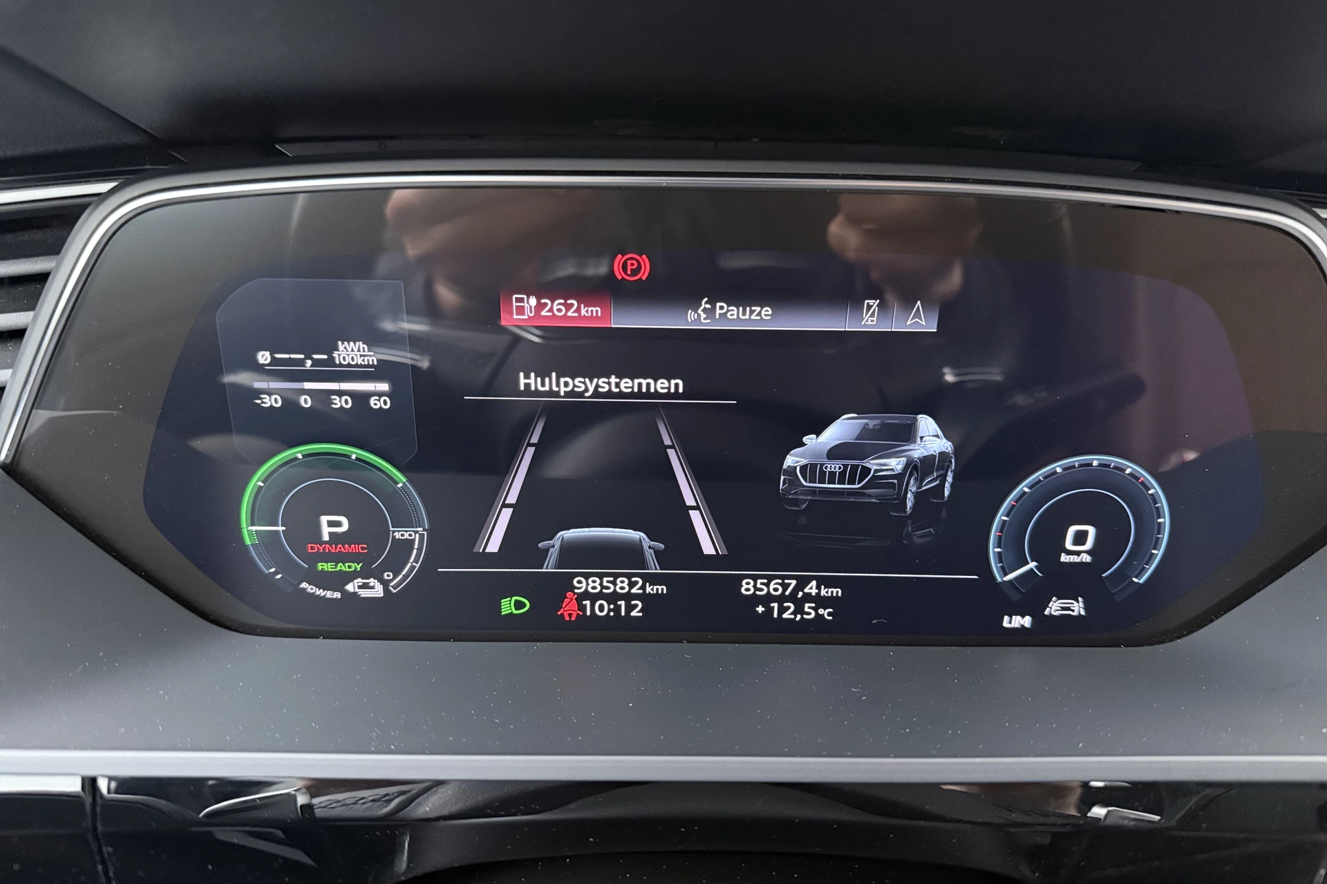 Hoofdafbeelding Audi e-tron