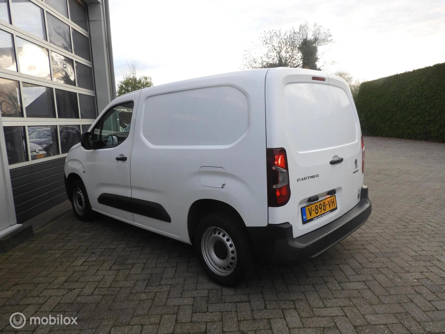 Hoofdafbeelding Peugeot Partner