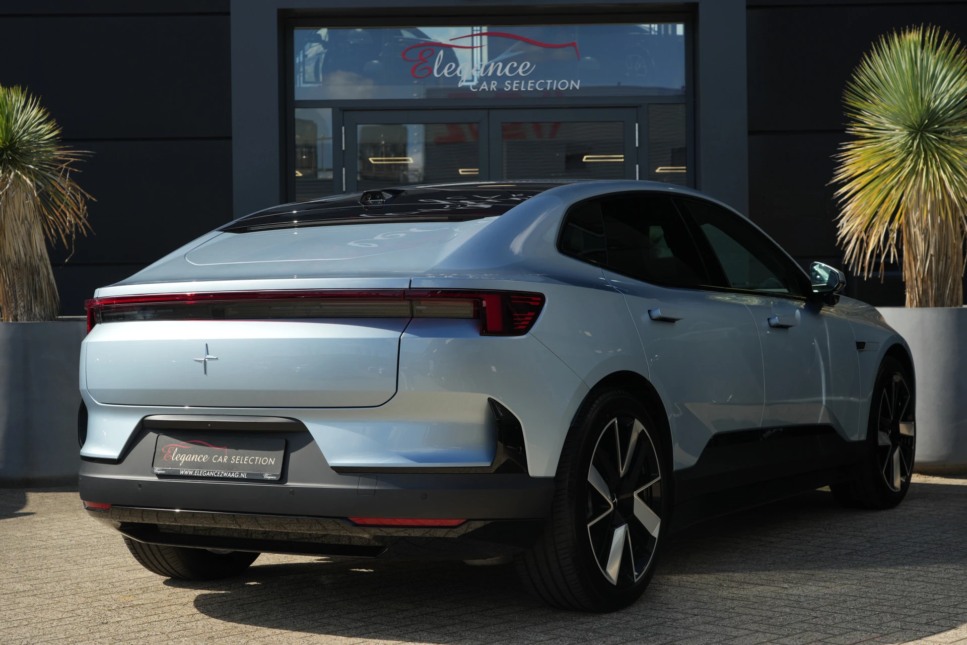 Hoofdafbeelding Polestar 4