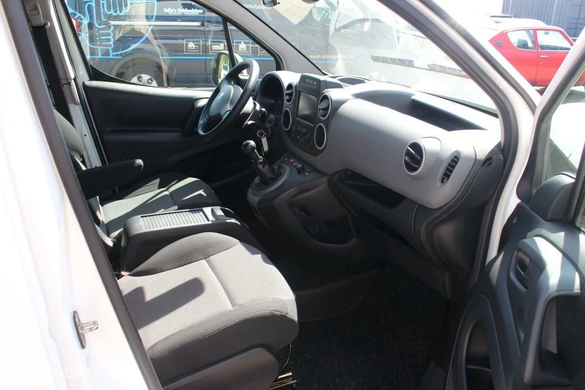 Hoofdafbeelding Peugeot Partner