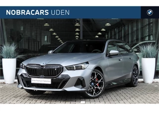 BMW i5 Touring eDrive40 M Sport / Panoramadak / Trekhaak / Adaptief onderstel professional / Bowers & Wilkins / Parking Assistant Plus / Adaptieve LED