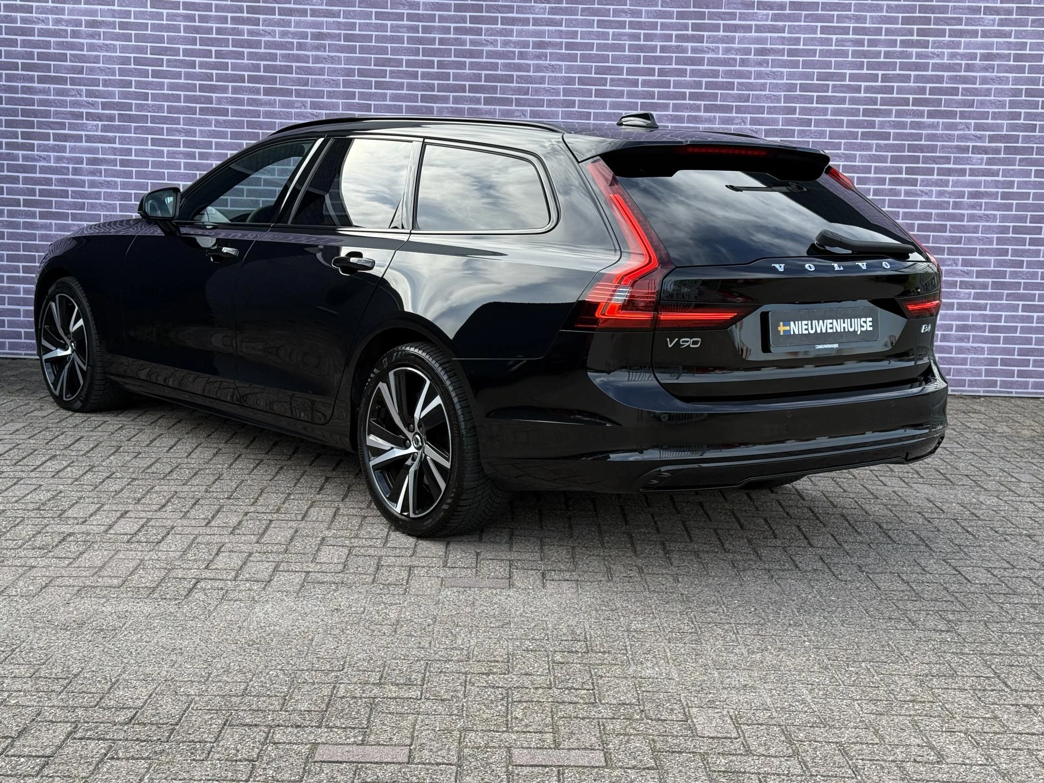 Hoofdafbeelding Volvo V90