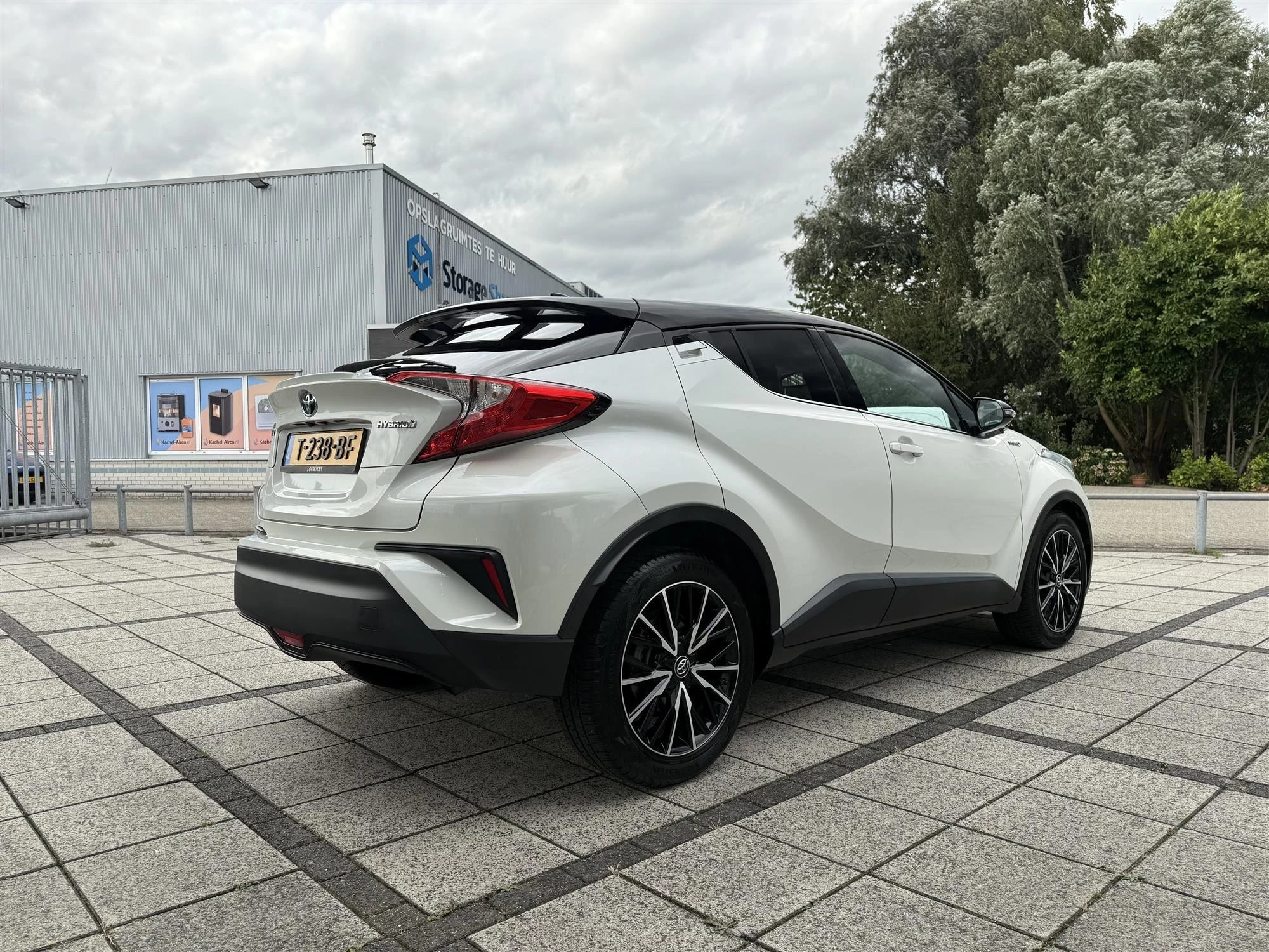 Hoofdafbeelding Toyota C-HR